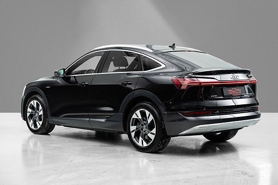 Audi e-tron Sportback 7 of 27