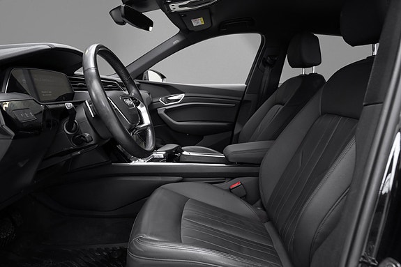 Audi e-tron Sportback 10 of 27