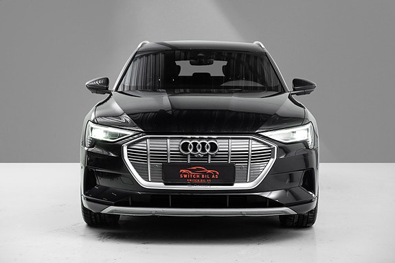 Audi e-tron Sportback 2 of 27