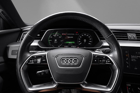 Audi e-tron Sportback 18 of 27