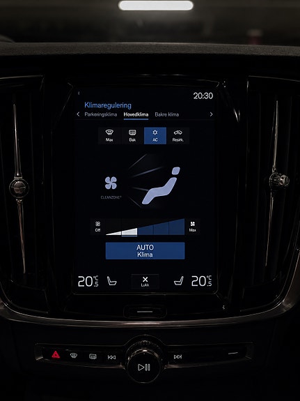 Volvo V90 30 of 30