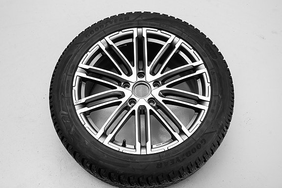Porsche Cayenne 10 of 30