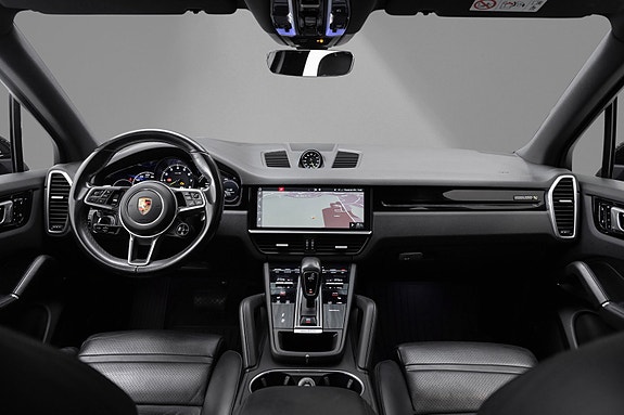 Porsche Cayenne 23 of 30