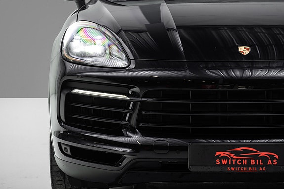 Porsche Cayenne 3 of 30