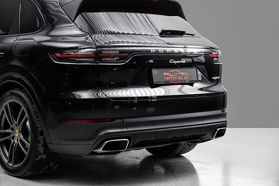 Porsche Cayenne 6 of 30