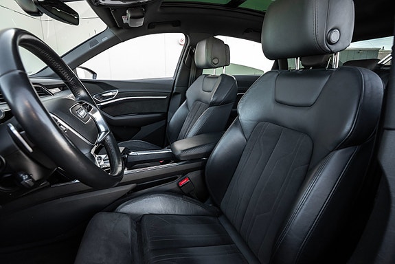 Audi e-tron Sportback 17 of 30