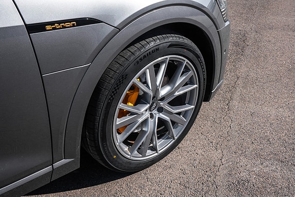 Audi e-tron Sportback 16 of 30