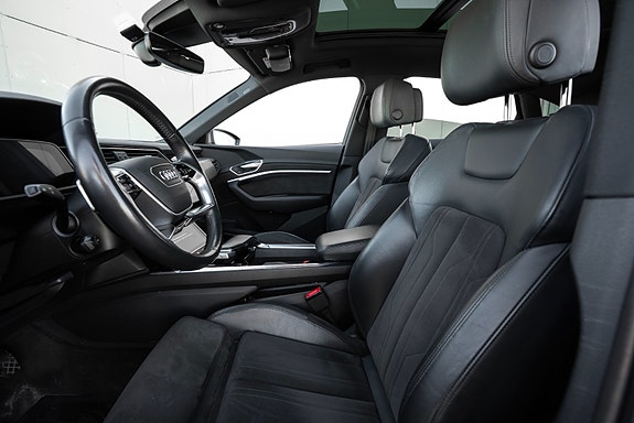 Audi e-tron Sportback 18 of 30