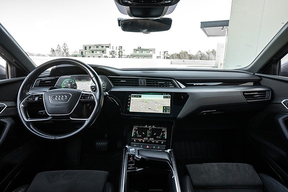 Audi e-tron Sportback 29 of 30