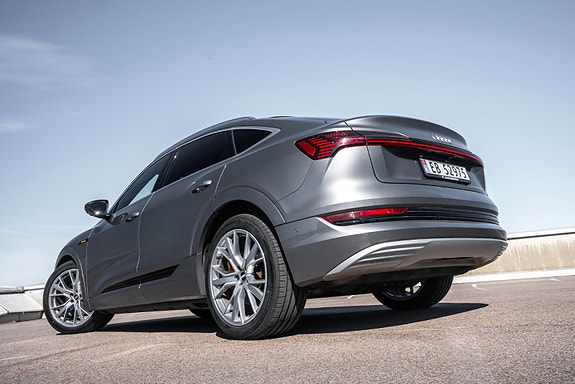 Audi e-tron Sportback 14 of 30