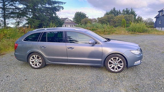 Skoda Superb 8 of 30