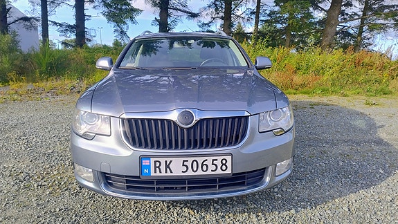 Skoda Superb 7 of 30
