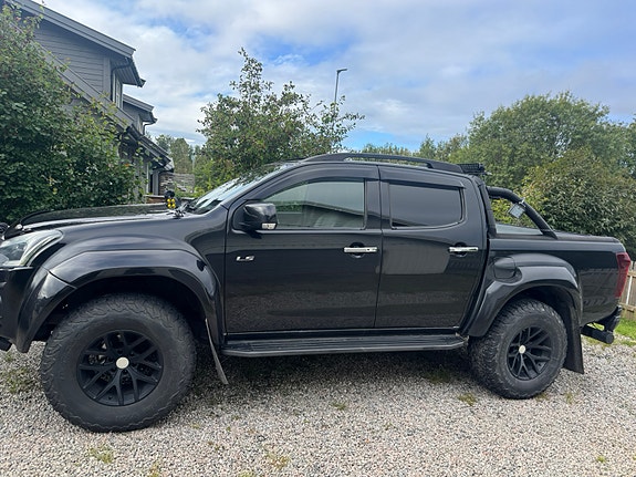 Isuzu D-max 8 of 15