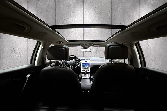 Volkswagen Passat 19 of 30