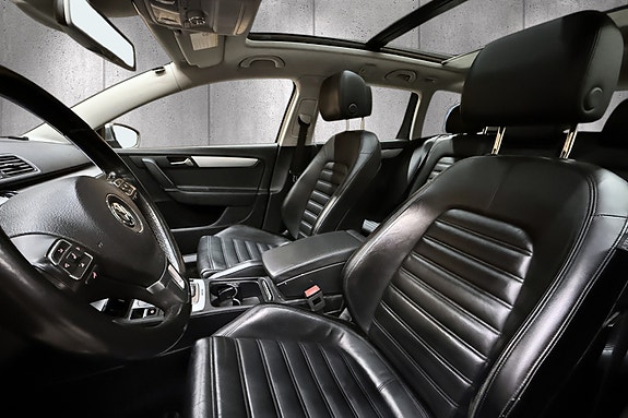 Volkswagen Passat 11 of 30