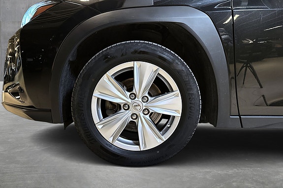 Lexus UX250h 3 of 22