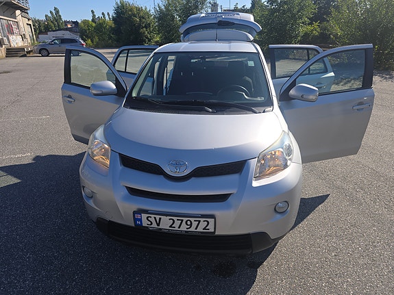 Toyota Urban Cruiser 19 of 30