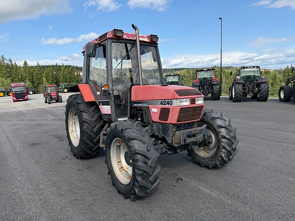 CASE IH 4240 XL 20 of 30