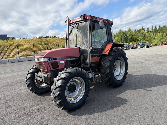 CASE IH 4240 XL 2 of 30