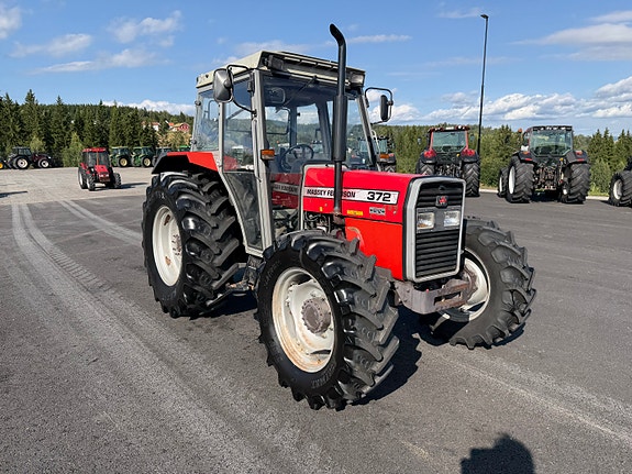 Massey Ferguson 372 23 of 30
