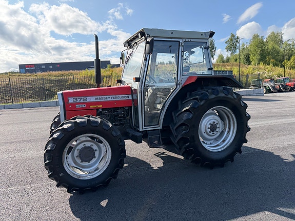 Massey Ferguson 372 2 of 30