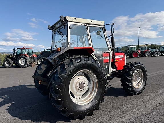 Massey Ferguson 372 14 of 30