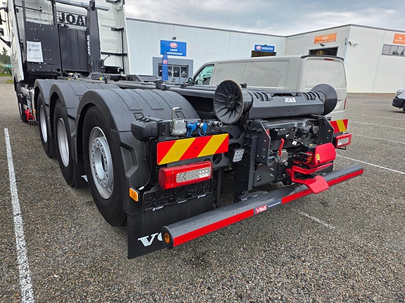 Volvo FH 8x4 krokbil med brøyteutstyr 7 of 12