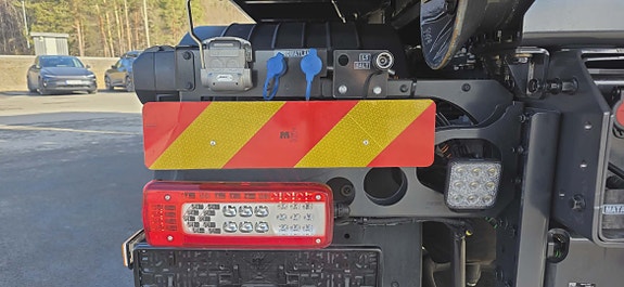 Volvo FH 8x4 krokbil med brøyteutstyr 6 of 12