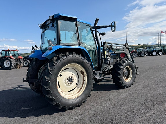 New Holland TS 115 18 of 30