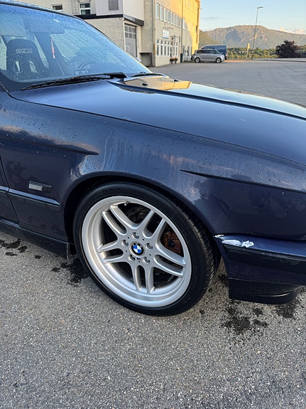 BMW 525i 11 of 12