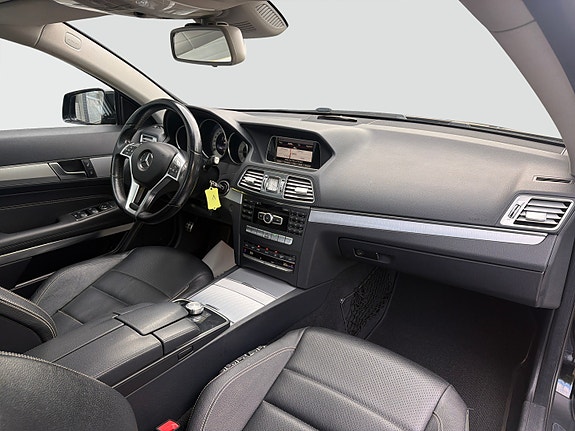 Mercedes-Benz E220 16 of 27