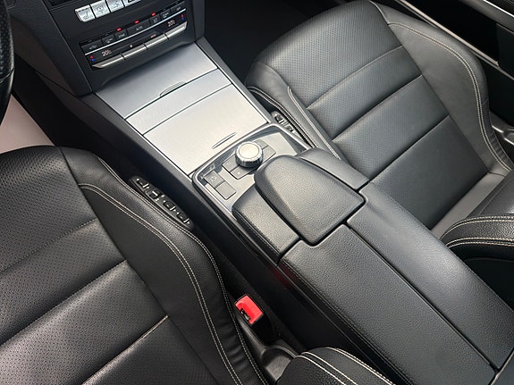 Mercedes-Benz E220 20 of 27