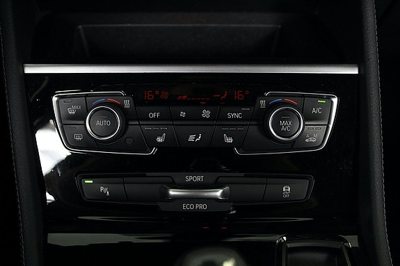 BMW 218i 22 of 30