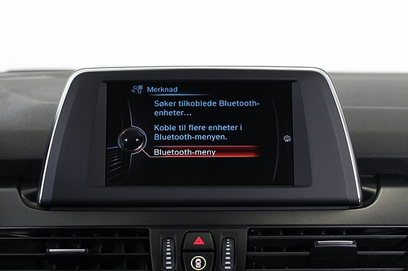 BMW 218i 26 of 30