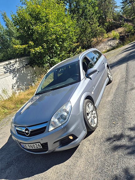 Opel Vectra 2 of 18