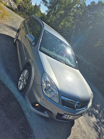 Opel Vectra 3 of 18