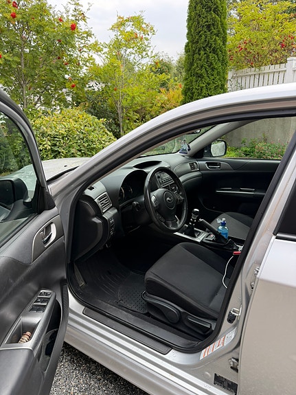 Subaru Impreza 6 of 8