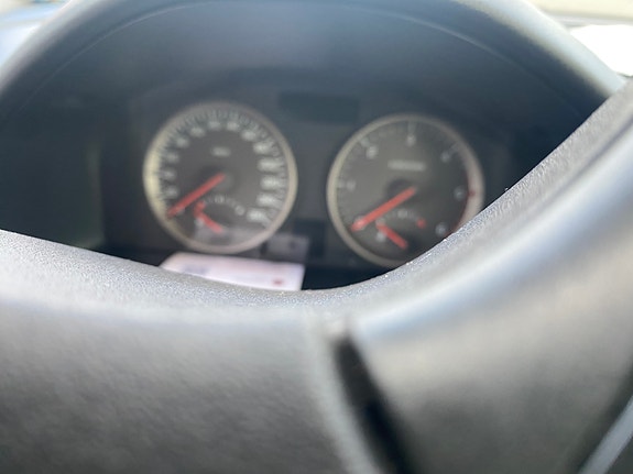 Volvo V50 3 of 21