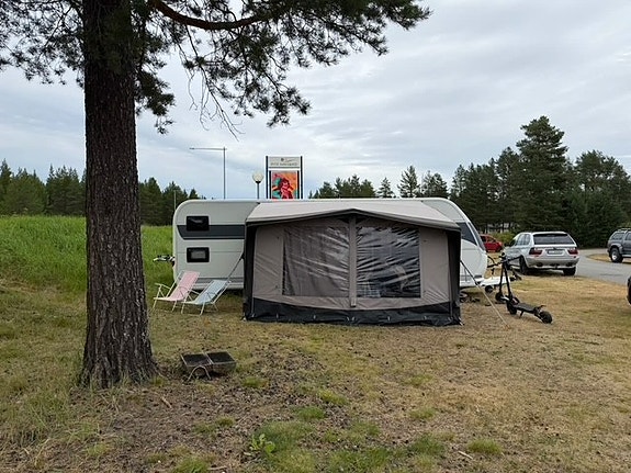 Hobby 720 KWFU Prestige Familievogn med køysenger på egen rom, 27 of 28