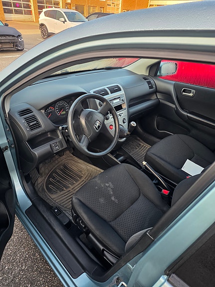 Honda Civic 8 of 9