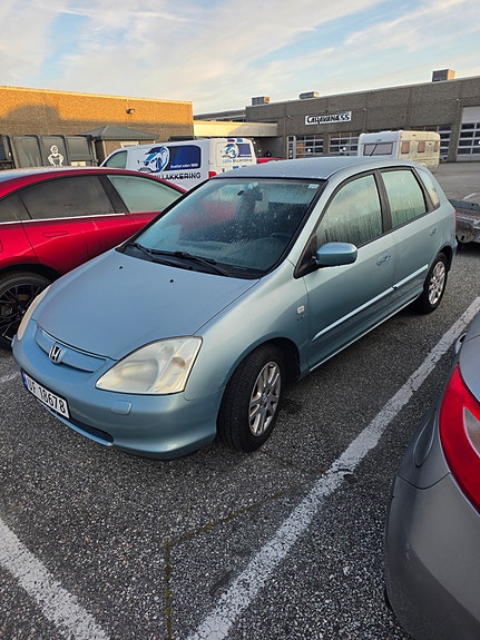 Honda Civic 2 of 9