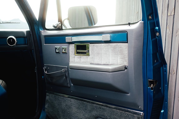 Chevrolet Silverado 1500 20 of 30