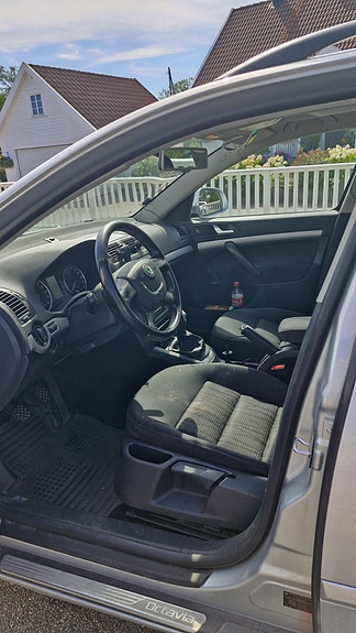 Skoda Octavia 8 of 16