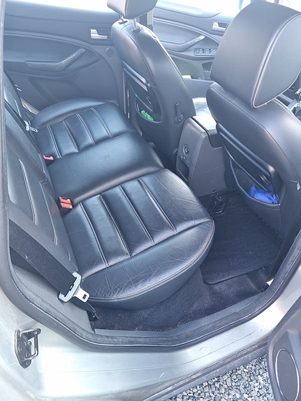 Ford Kuga 5 of 6