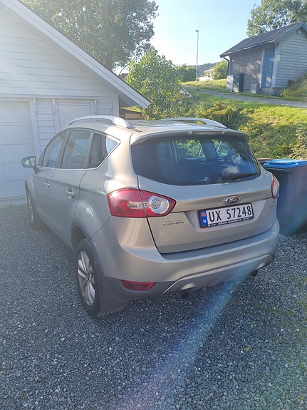 Ford Kuga 3 of 6