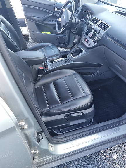 Ford Kuga 6 of 6