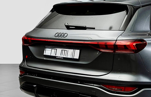 Audi SQ6 e-tron 7 of 30