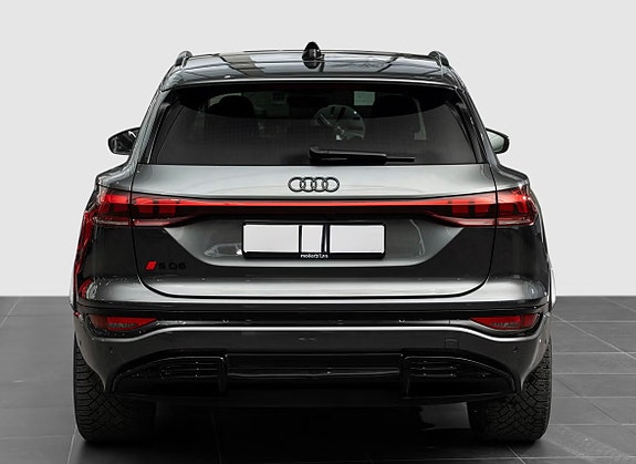 Audi SQ6 e-tron 4 of 30