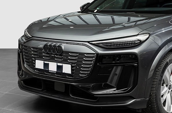 Audi SQ6 e-tron 3 of 30