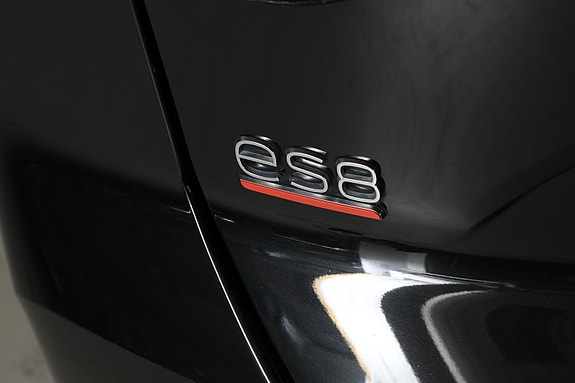 NIO ES8 16 of 30